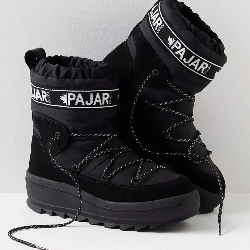 LIKE NEW PAJAR Galaxy Snow Boots!